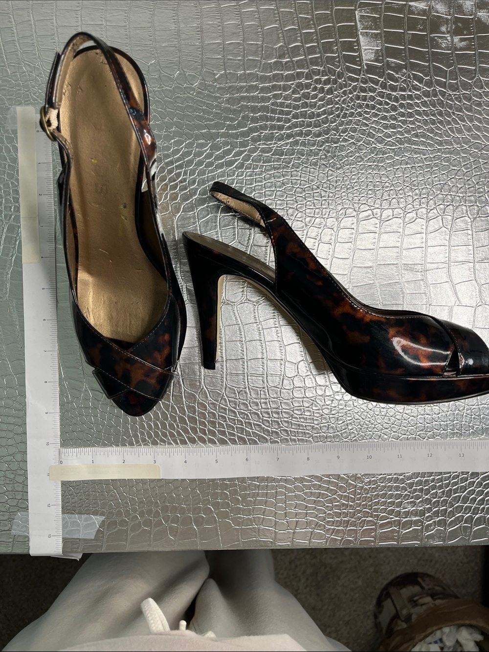 Slingback Peep-Toe Heels in Tortoiseshell Brown 9M 4” heals.